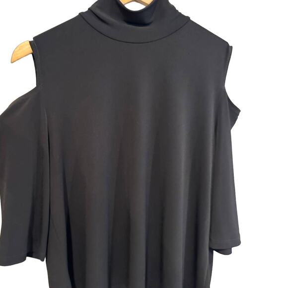 Clara Sun Woo Black Cold Shoulder Flowy Cowl Neck Wrinkle Resistent Top Med - Picture 3 of 5